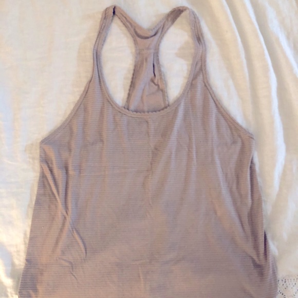 Grey Lululemon tank - Picture 4 of 5